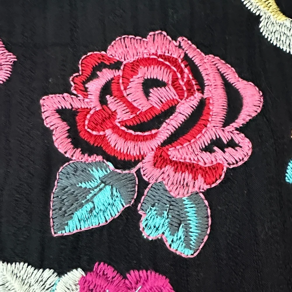 Savannah Jane Boho S Pink leopard embroidered floral Women’s Top - Picture 7 of 10